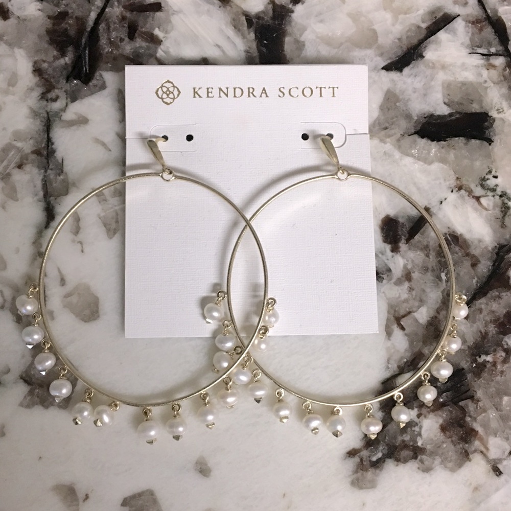 Kendra Scott Hilty Gold Hoop Earrings In Pearl